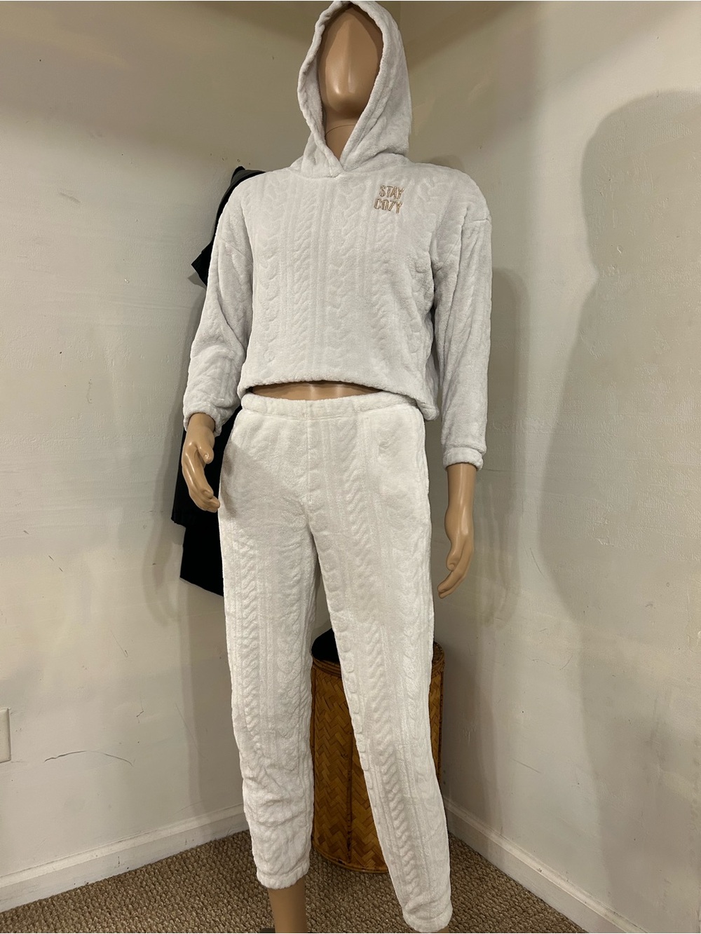Cozy White Hooded Lounge Set (Check Vinted)